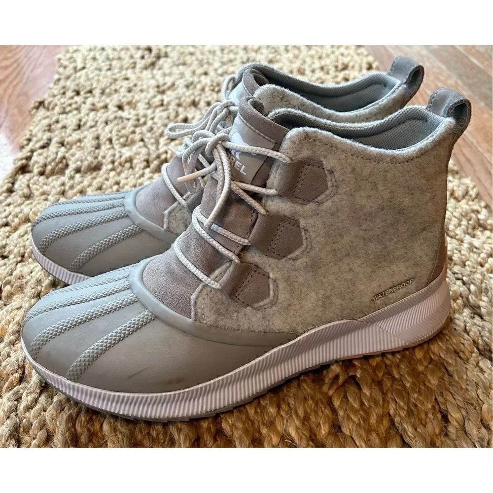 Sorel Out N About III Classic Leather Boot In Dove Peach Size Women’s 10